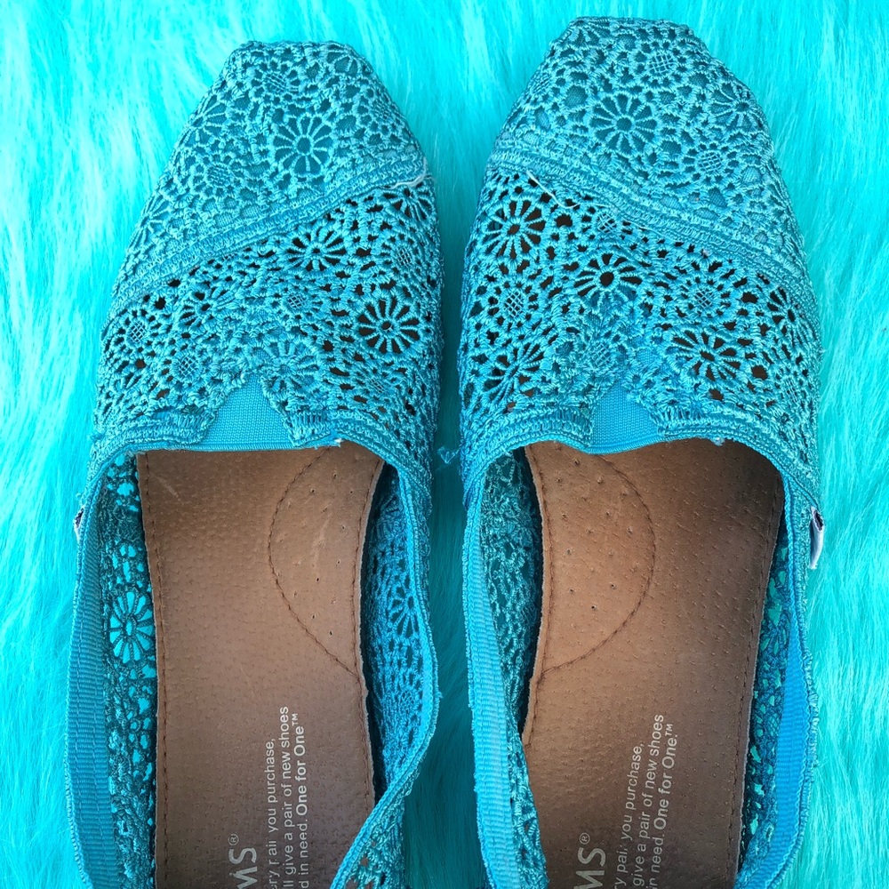 Blue crochet Toms